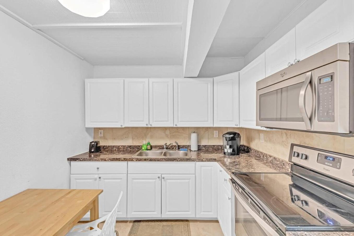 Apartament Hollywood Vacation Mins To Beach & Hard Rock #193 Zewnętrze zdjęcie