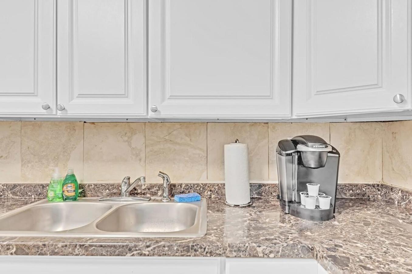 Apartament Hollywood Vacation Mins To Beach & Hard Rock #193 Zewnętrze zdjęcie
